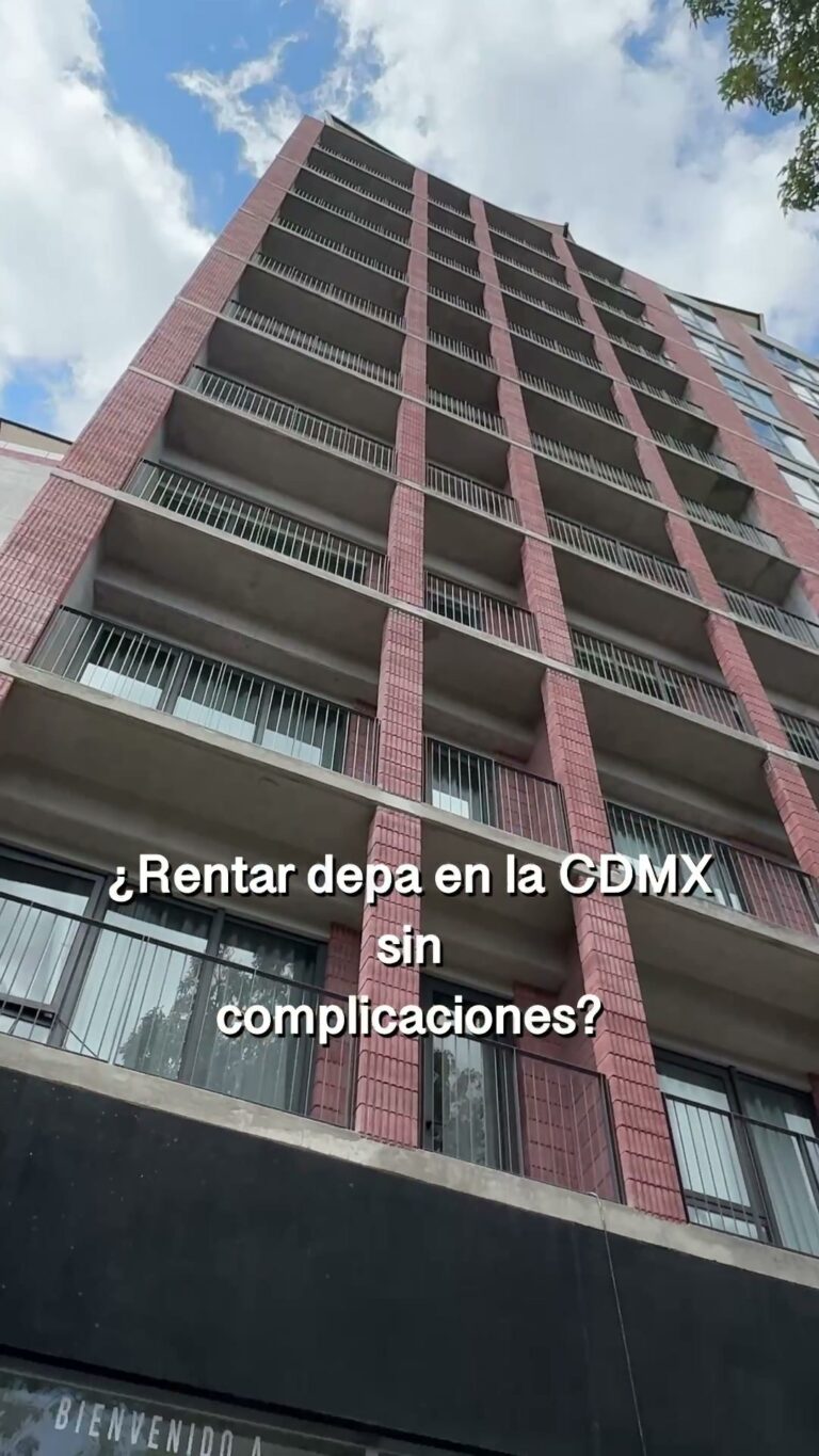 Instagram post from urbanista.mx. This post is in position 2.